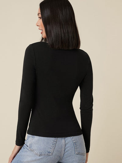 Women Solid Square Neck Top