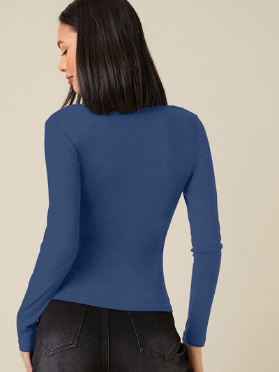 Women Solid Square Neck Top